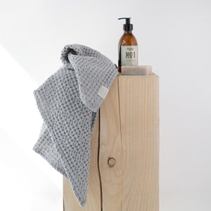 Badehandtuch (100 x 140 cm) - Linen & Cotton Honeycomb Waffle Towel Light grey