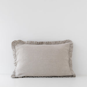 Linen cushion with ruffles - natural 40 x 60 cm